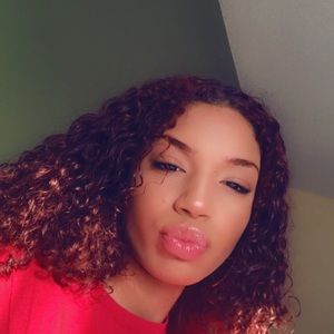 Meet your Posher, Rianna